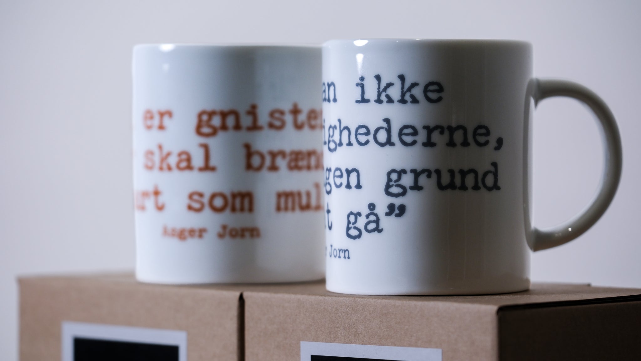 Jorn citat krus blå